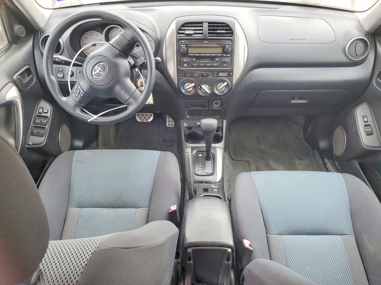 2005 TOYOTA RAV4 BASE photo 15
