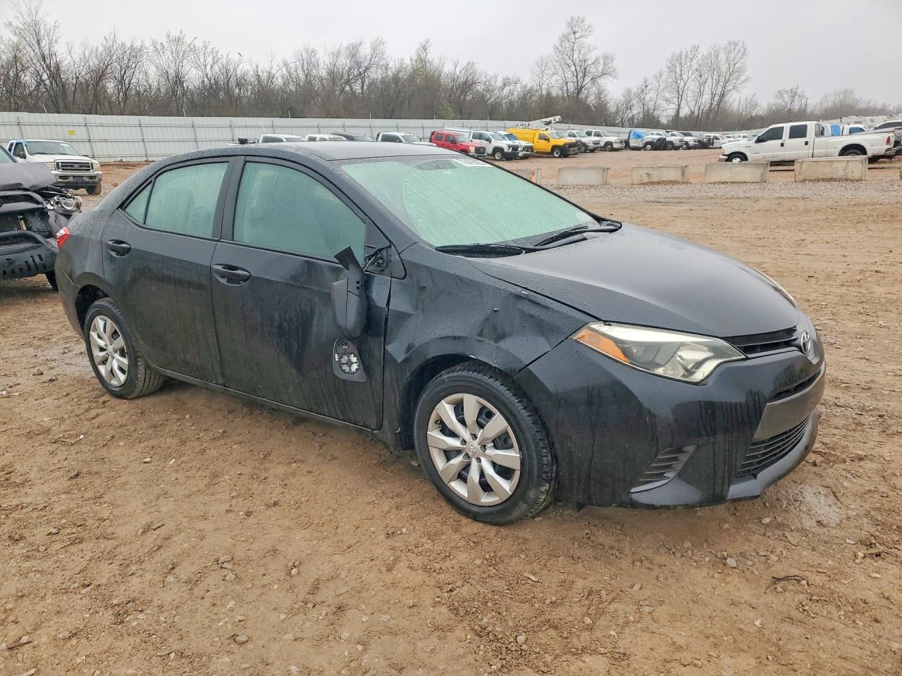 2015 TOYOTA COROLLA LE photo 4