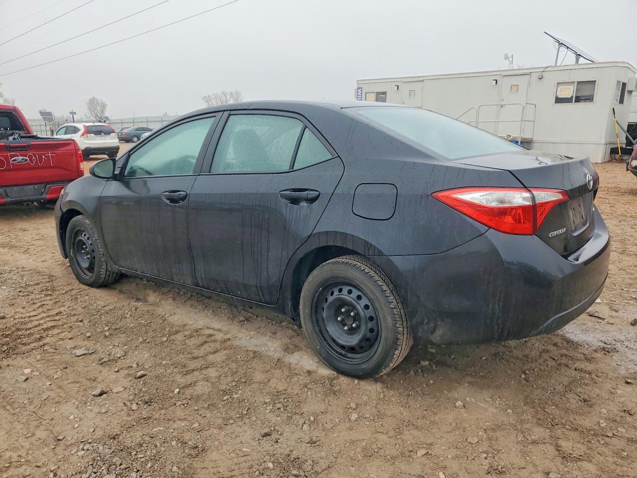 2015 TOYOTA COROLLA LE photo 2