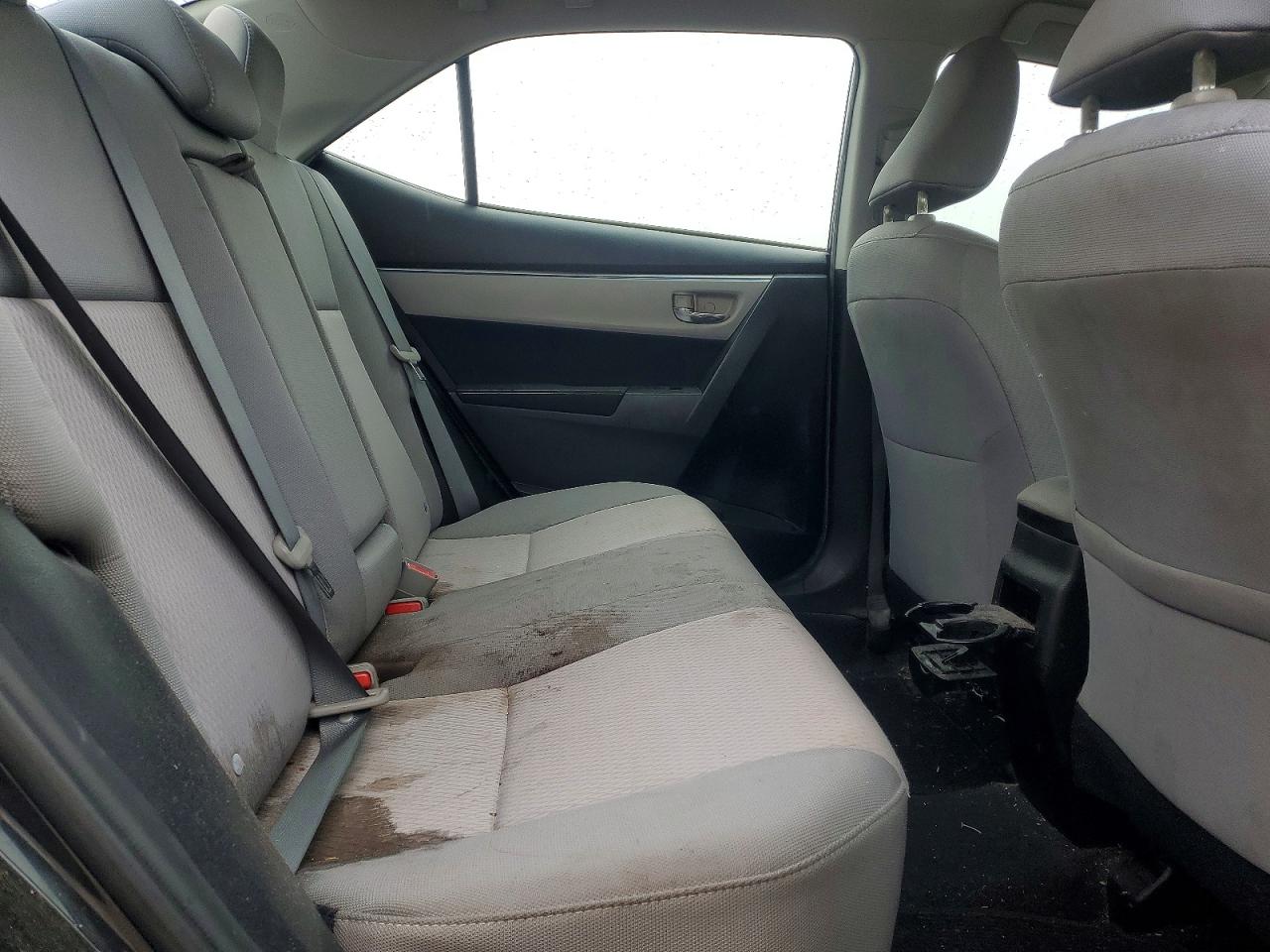 2015 TOYOTA COROLLA LE photo 10