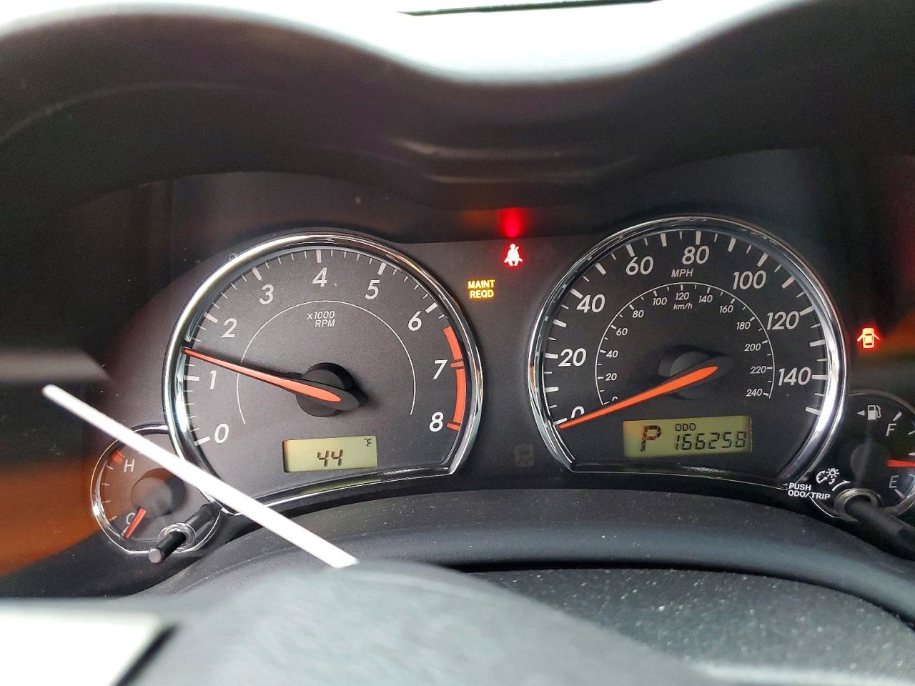 2011 TOYOTA COROLLA S photo 25