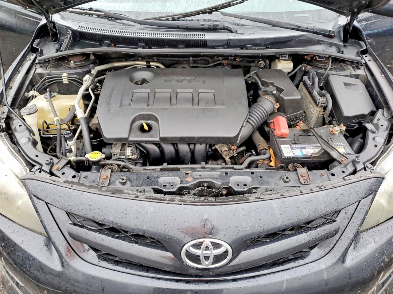 2011 TOYOTA COROLLA S photo 31