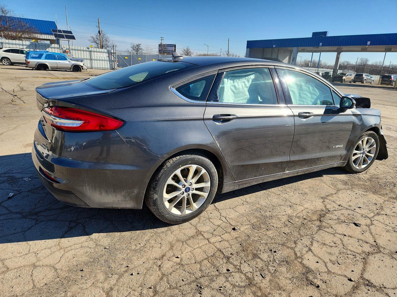 2019 FORD FUSION SE photo 3