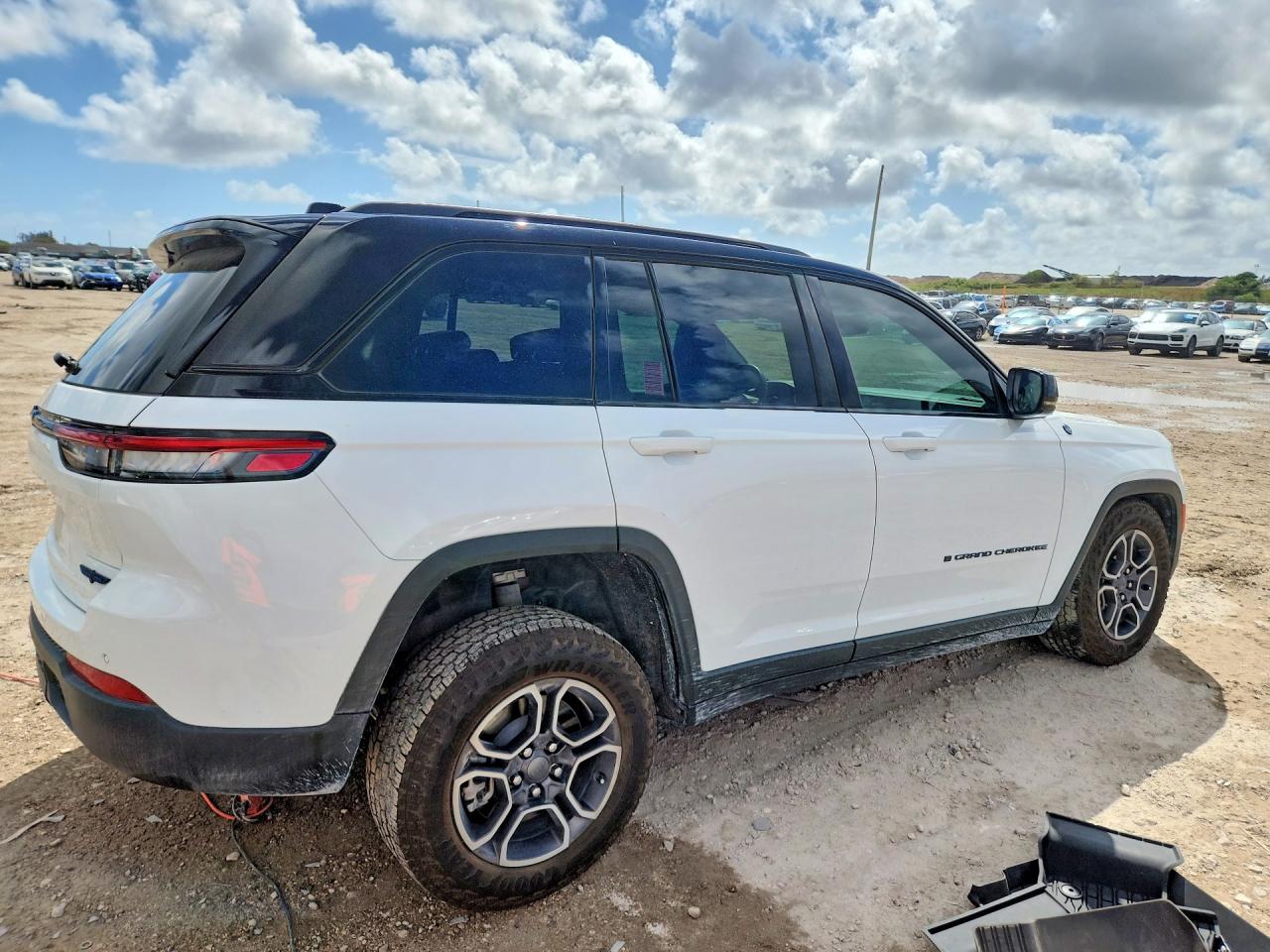 2022 JEEP GRAND CHEROKEE TRAILHAWK 4XE photo 7