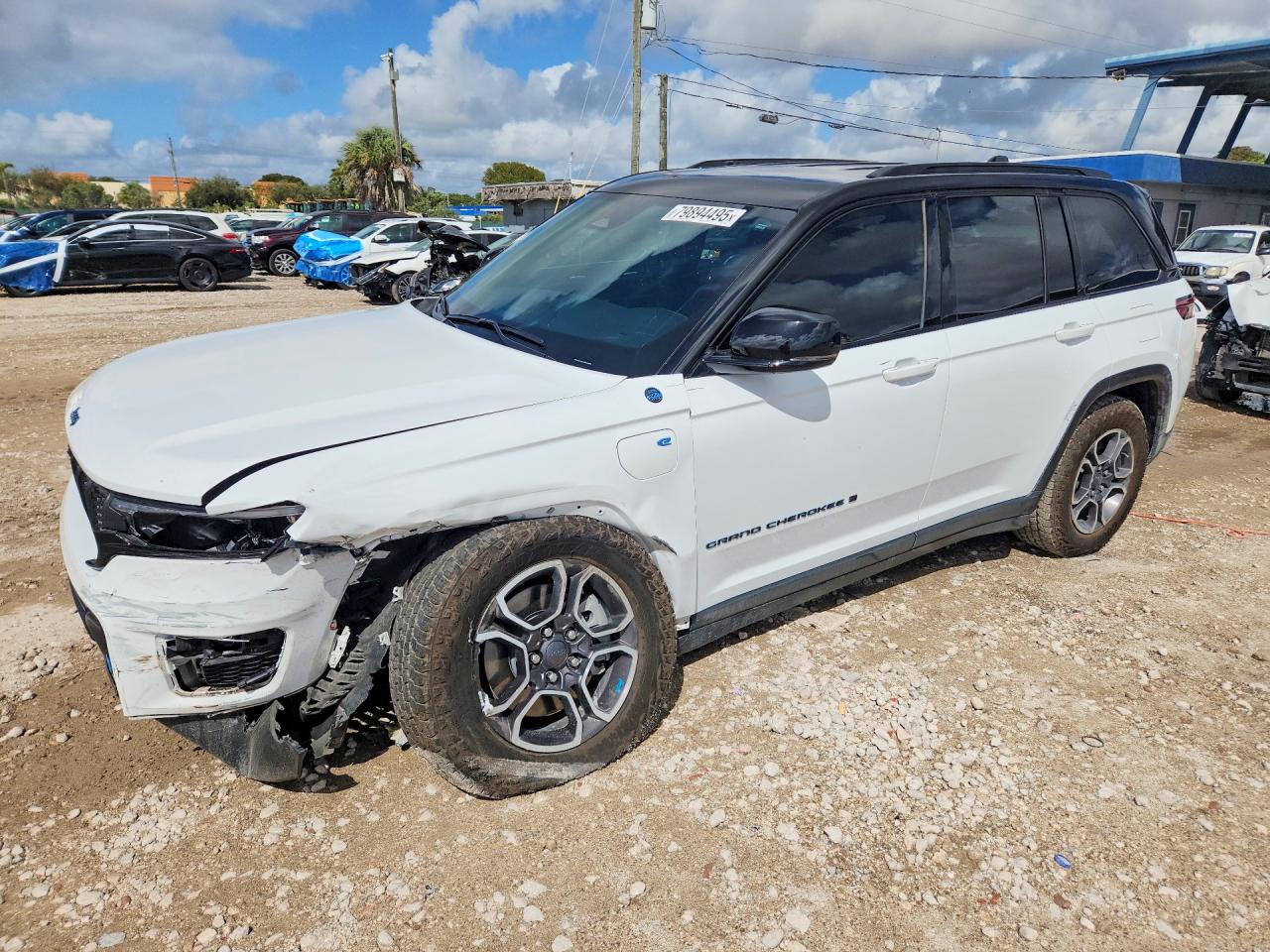 2022 JEEP GRAND CHEROKEE