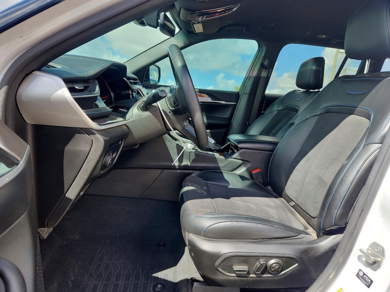 2022 JEEP GRAND CHEROKEE TRAILHAWK 4XE photo 19