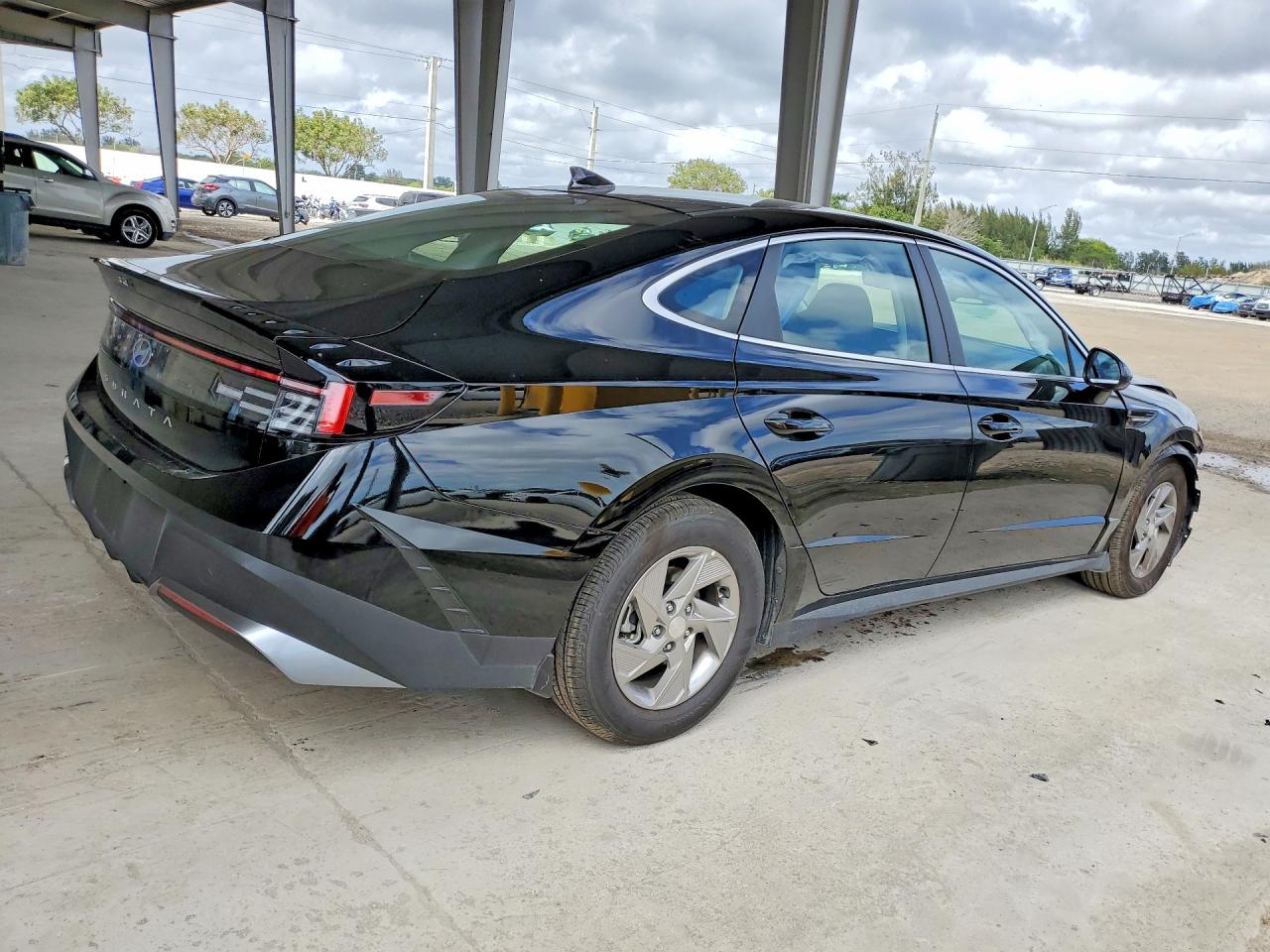 2026 HYUNDAI SONATA photo 3