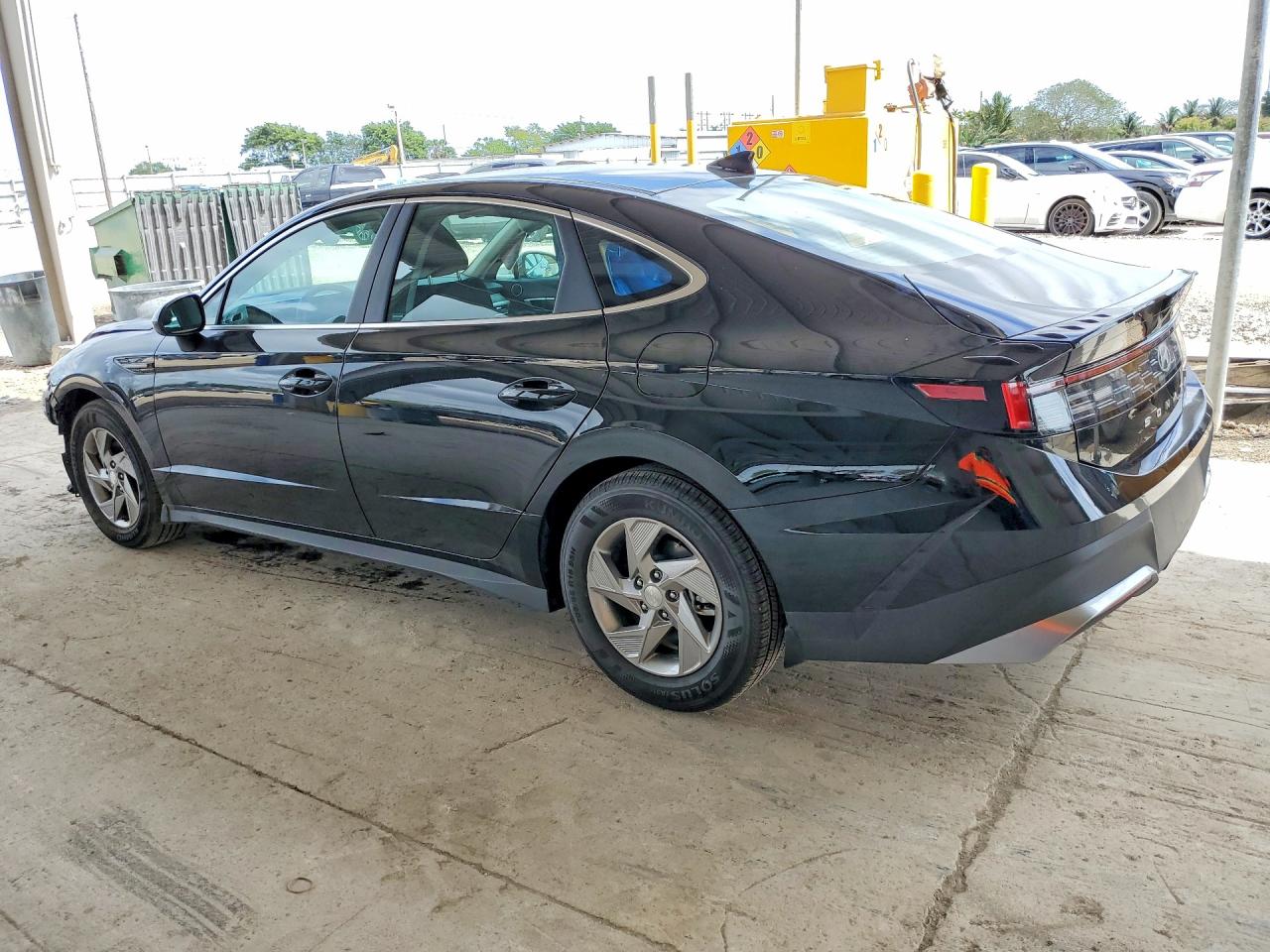 2026 HYUNDAI SONATA photo 2