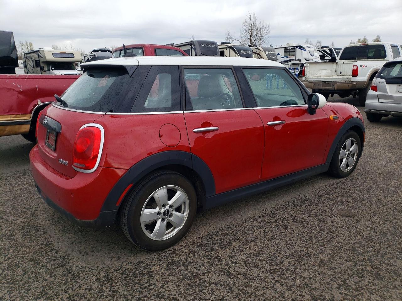 2017 MINI COOPER photo 3