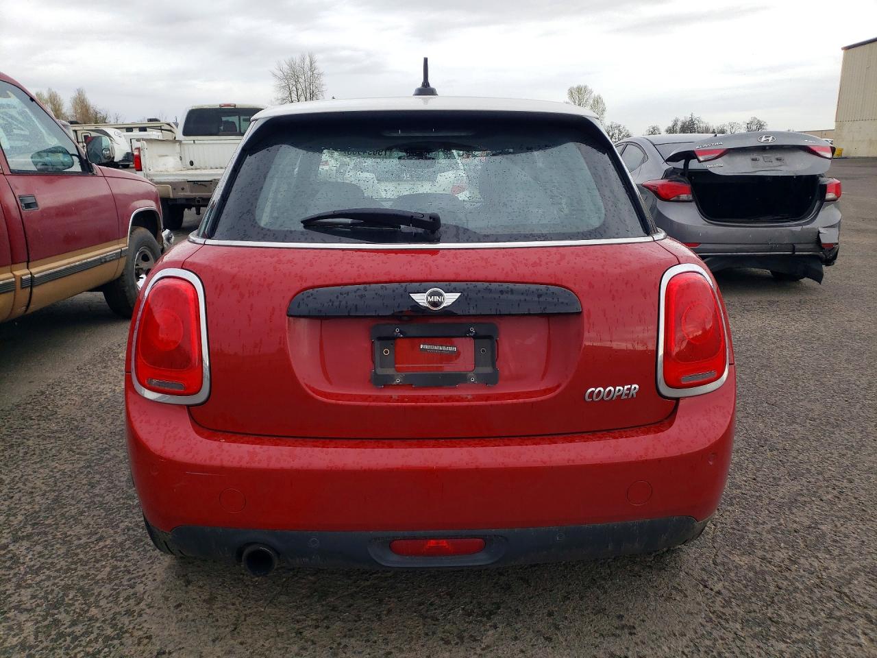 2017 MINI COOPER photo 6