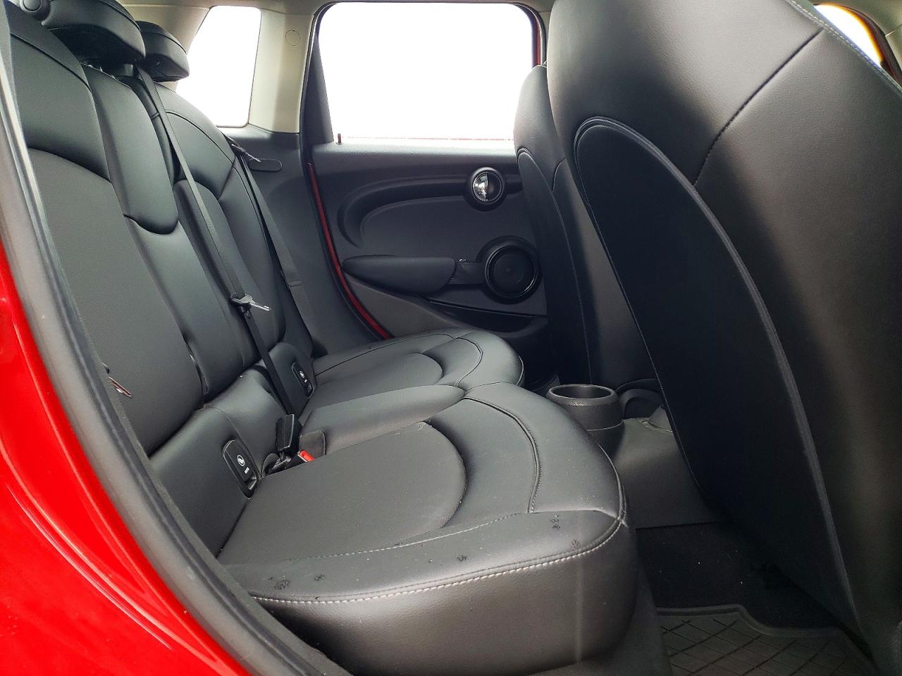 2017 MINI COOPER photo 10