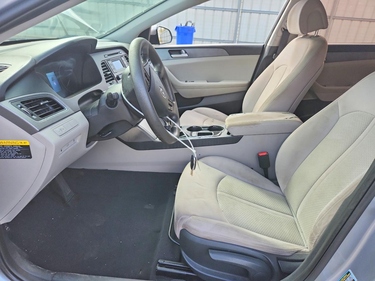 2017 HYUNDAI SONATA BASE photo 13