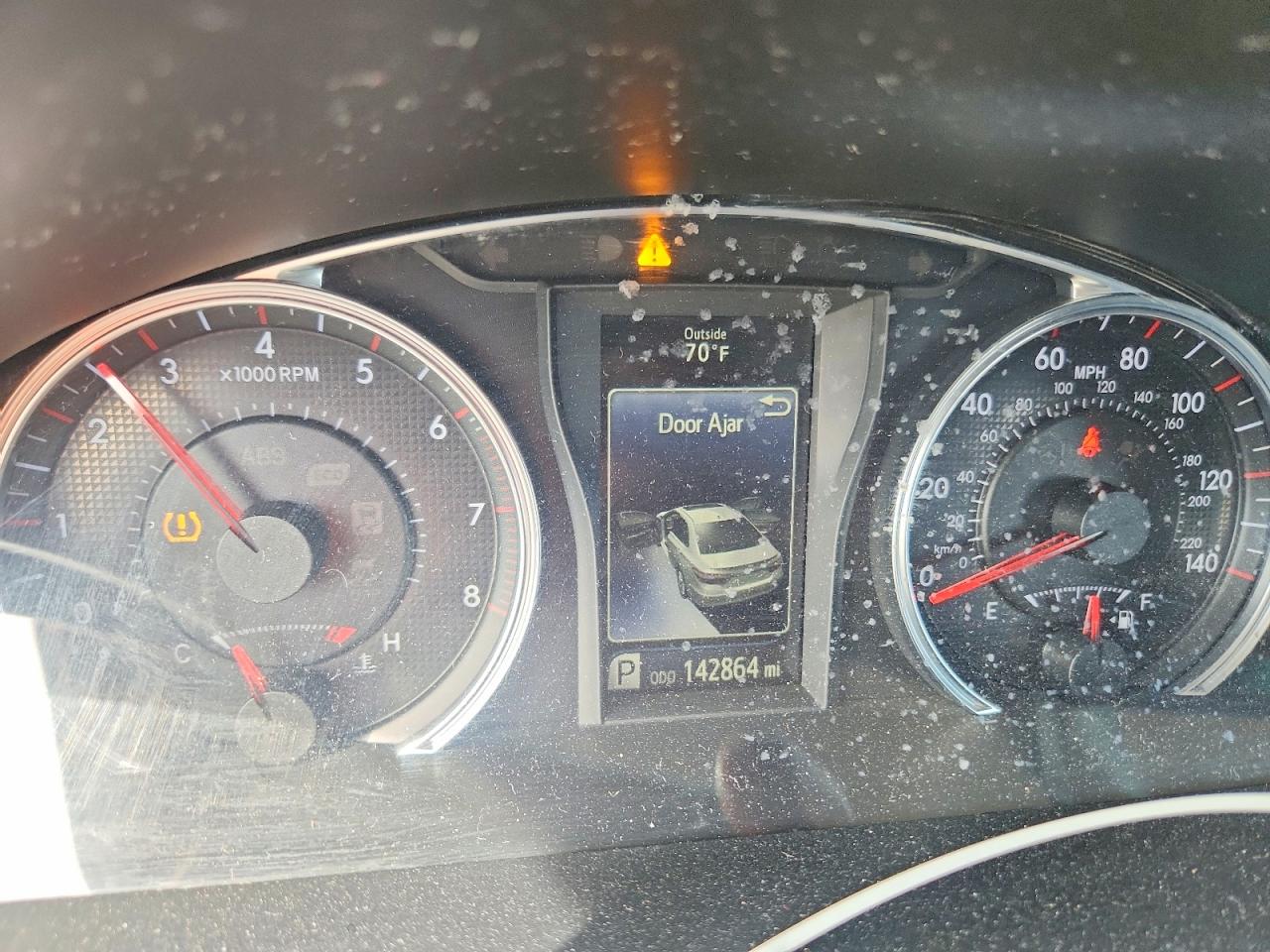 2015 TOYOTA CAMRY XSE photo 25