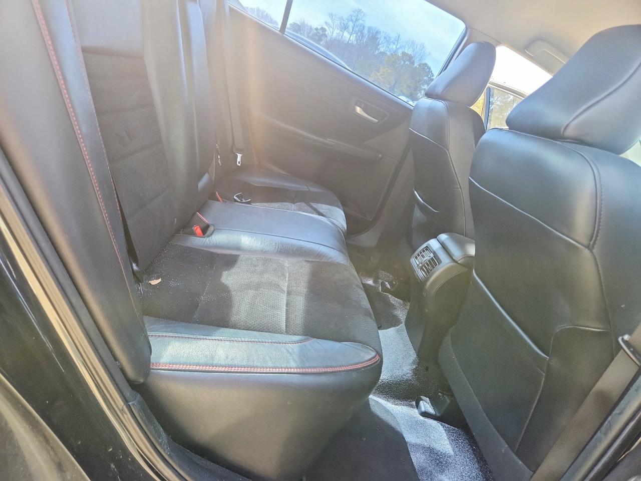 2015 TOYOTA CAMRY XSE photo 28