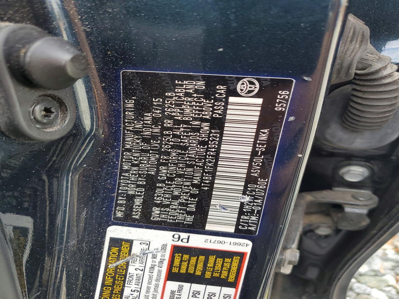 2015 TOYOTA CAMRY LE photo 34