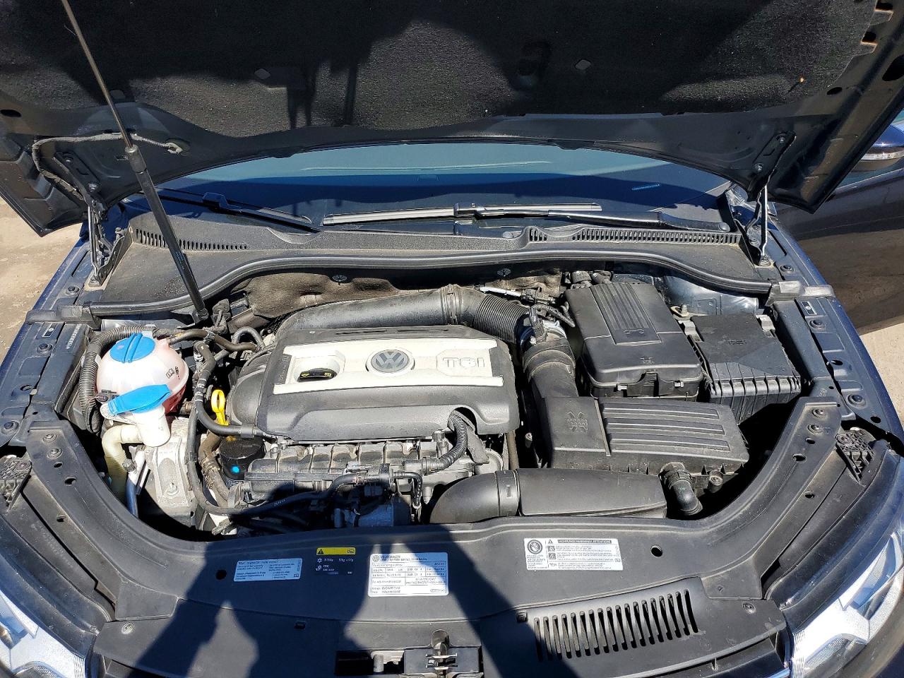 2016 VOLKSWAGEN EOS KOMFORT photo 11