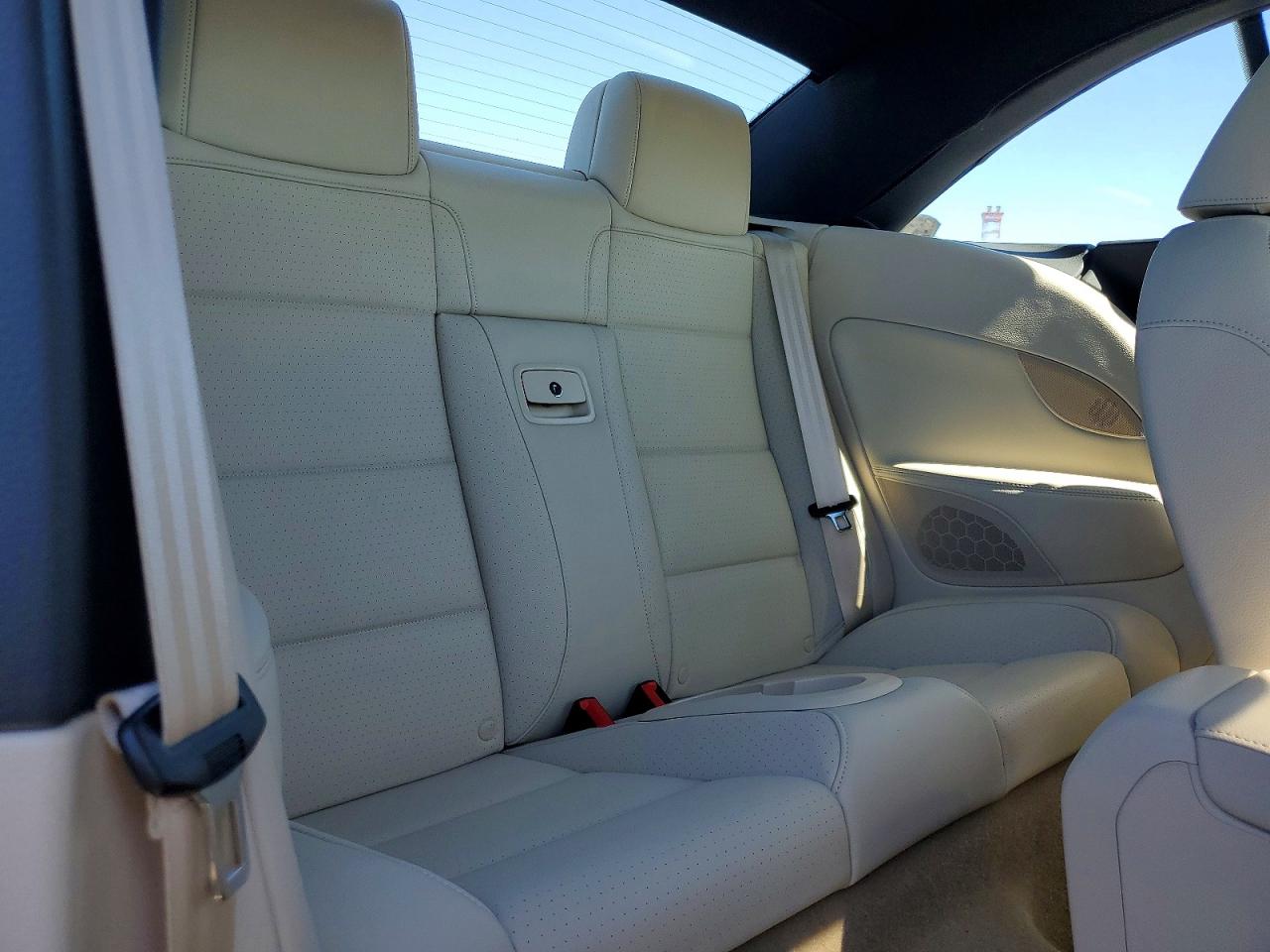 2016 VOLKSWAGEN EOS KOMFORT photo 10