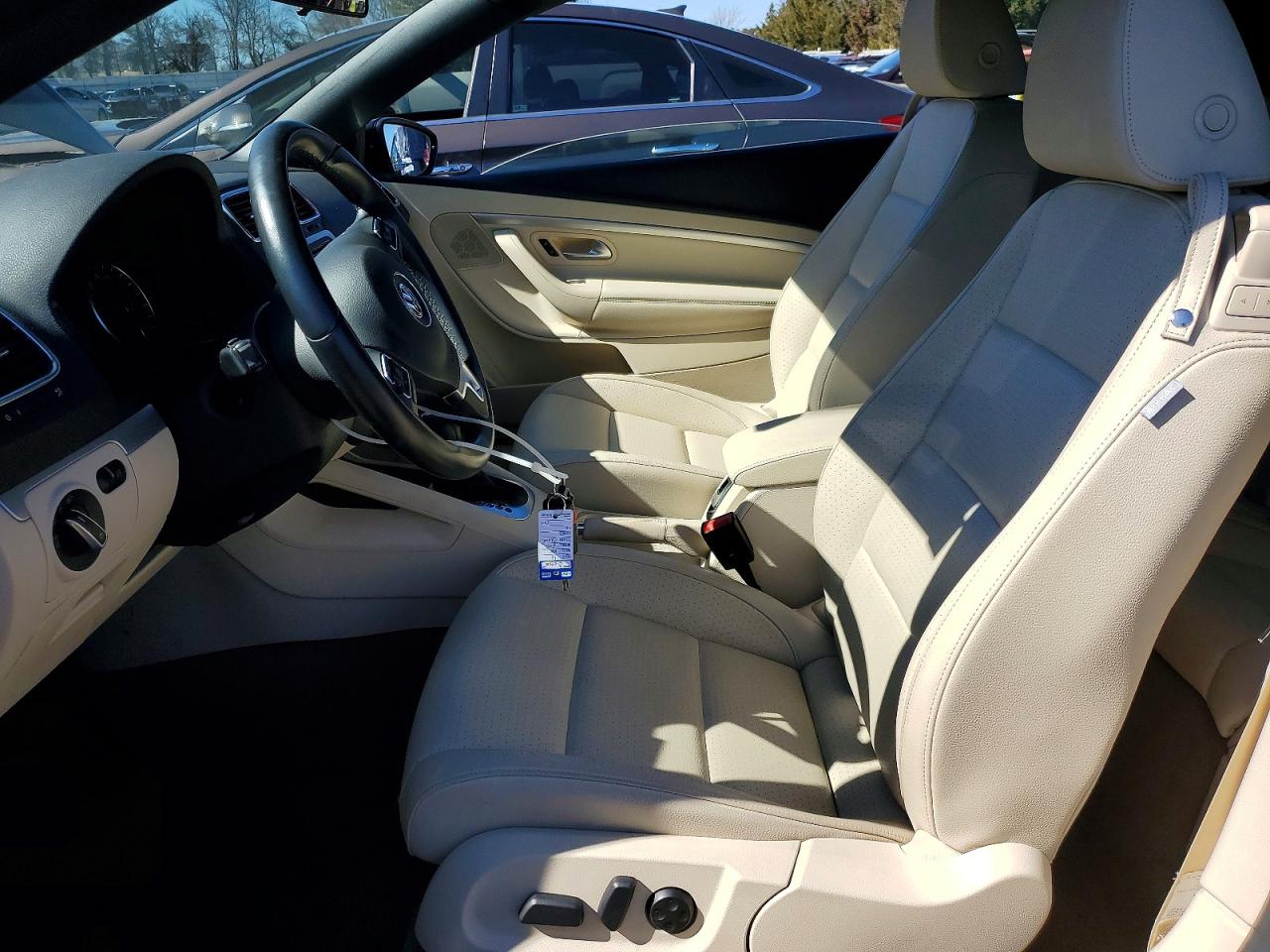 2016 VOLKSWAGEN EOS KOMFORT photo 7
