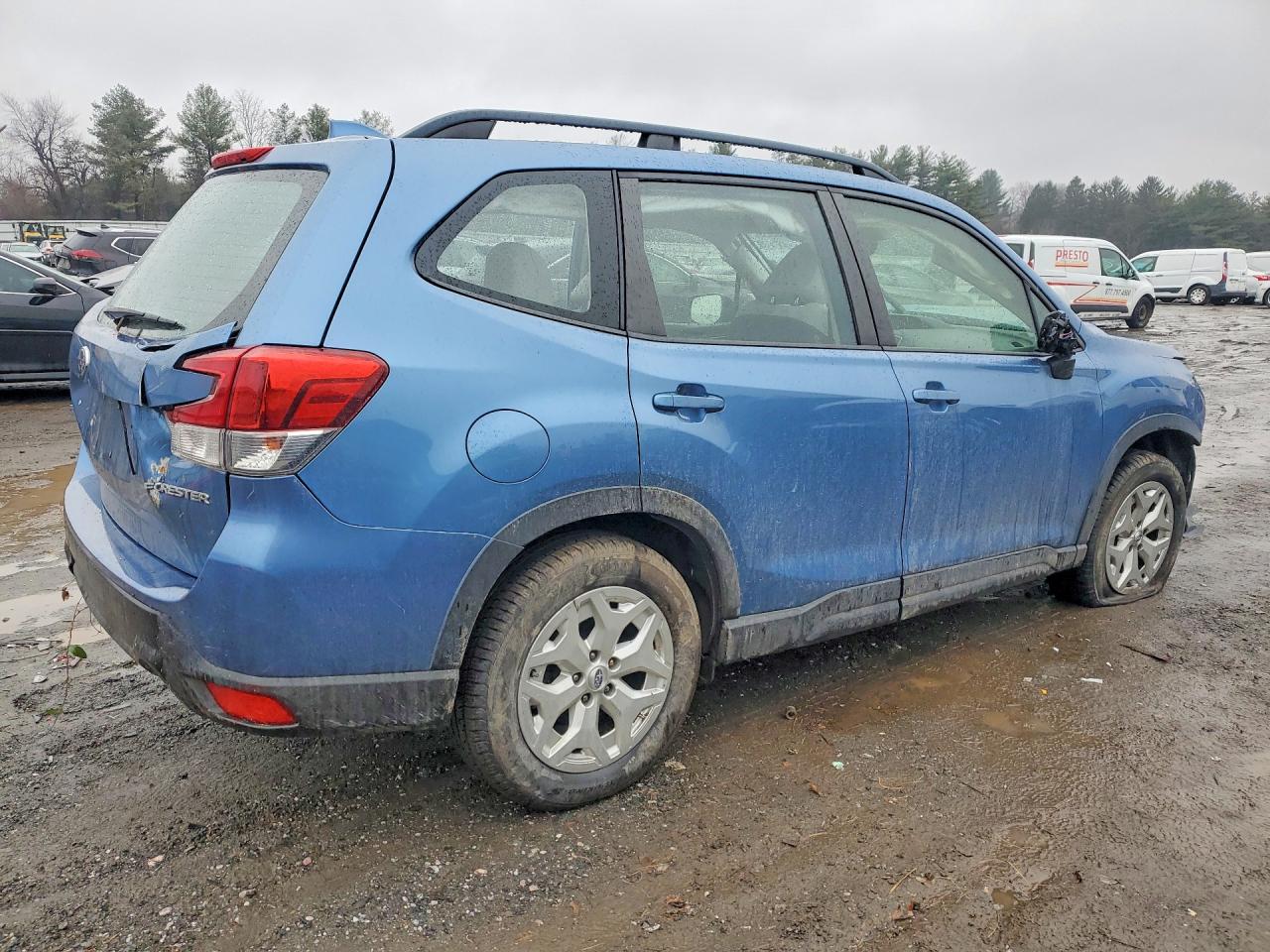 2019 SUBARU FORESTER photo 5