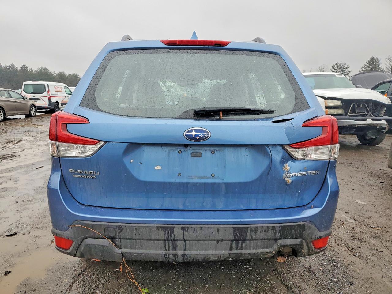 2019 SUBARU FORESTER photo 11