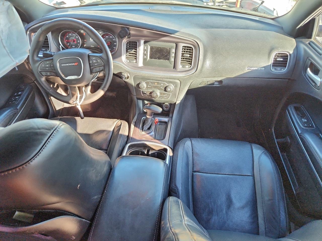 2017 DODGE CHARGER SE photo 15
