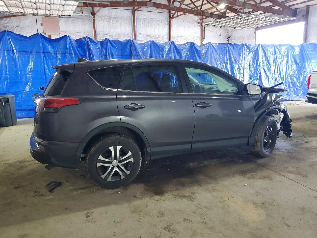 2018 TOYOTA RAV4 LE photo 7