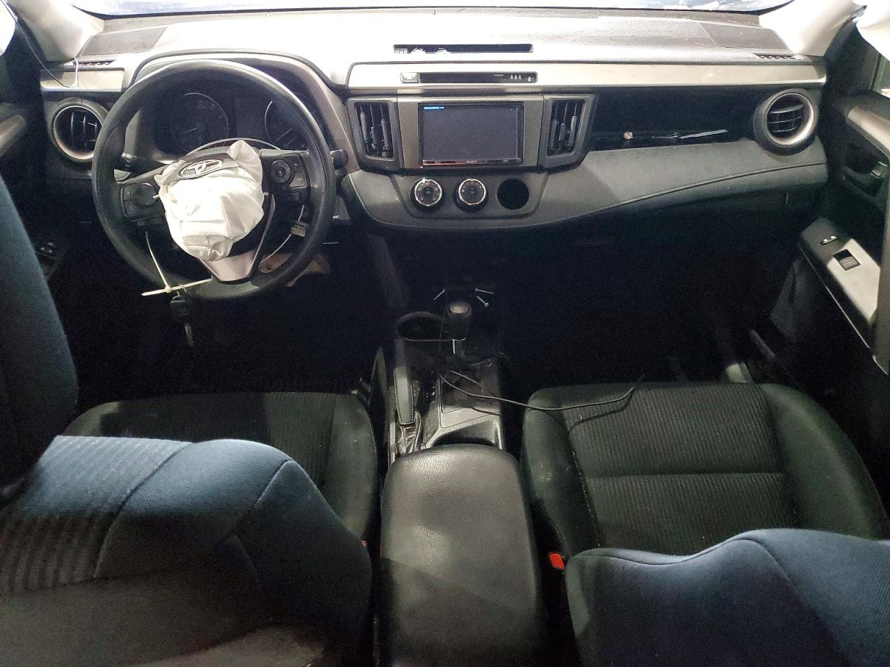 2018 TOYOTA RAV4 LE photo 22