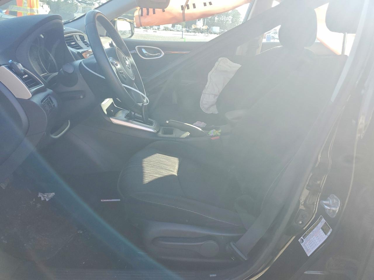 2018 NISSAN SENTRA SV photo 13