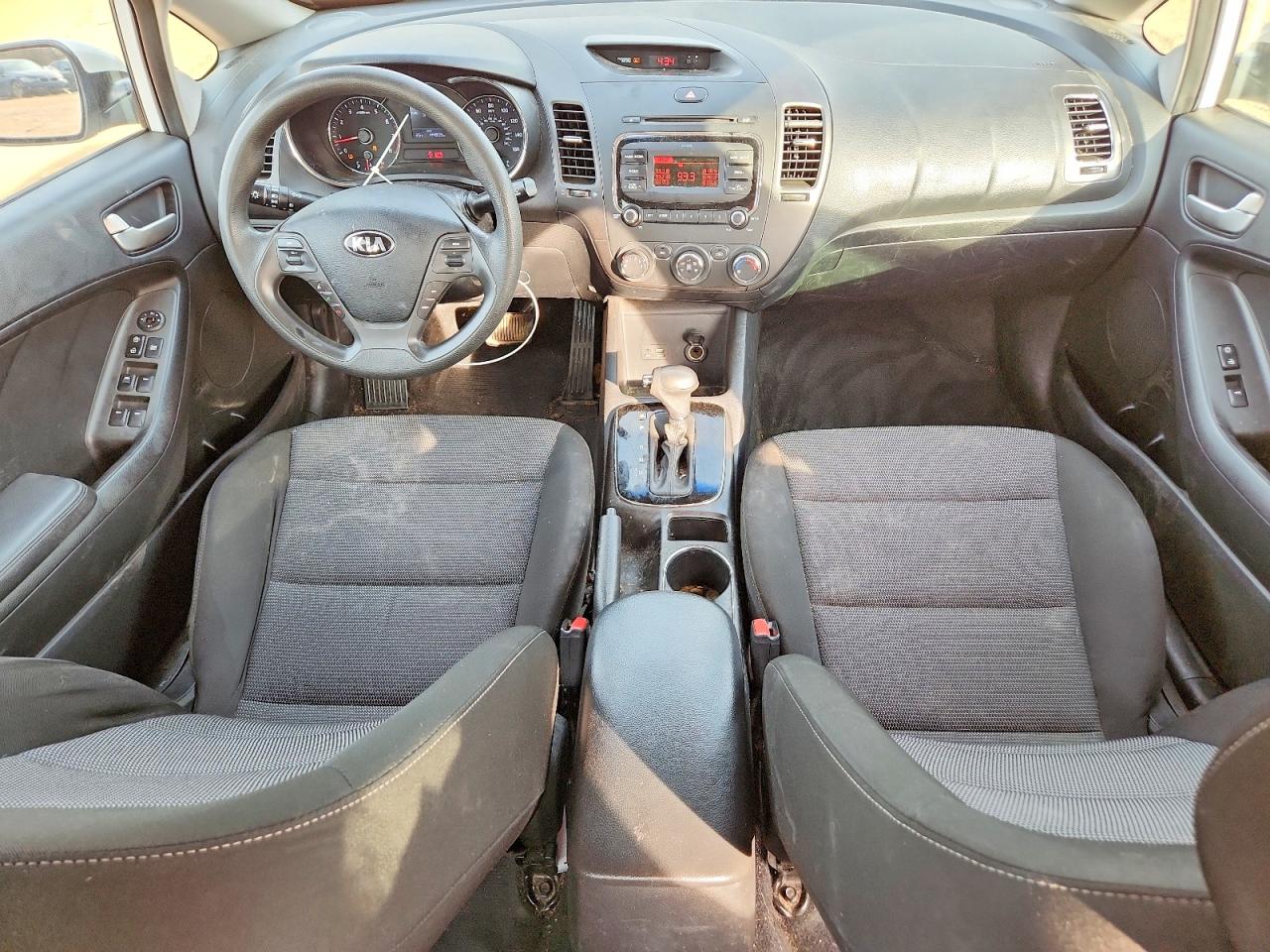 2017 KIA FORTE LX photo 15