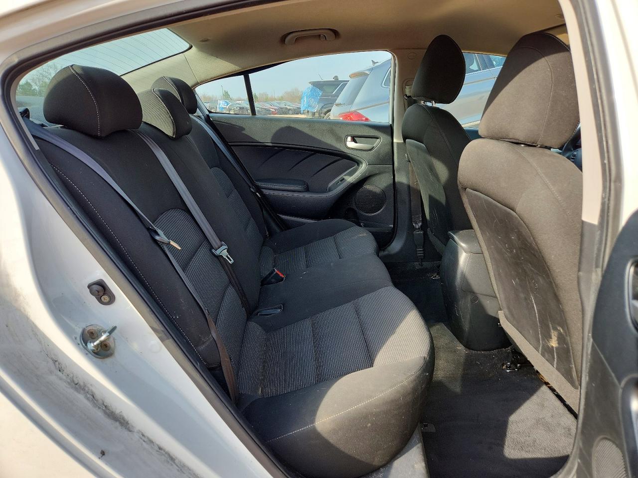 2017 KIA FORTE LX photo 19