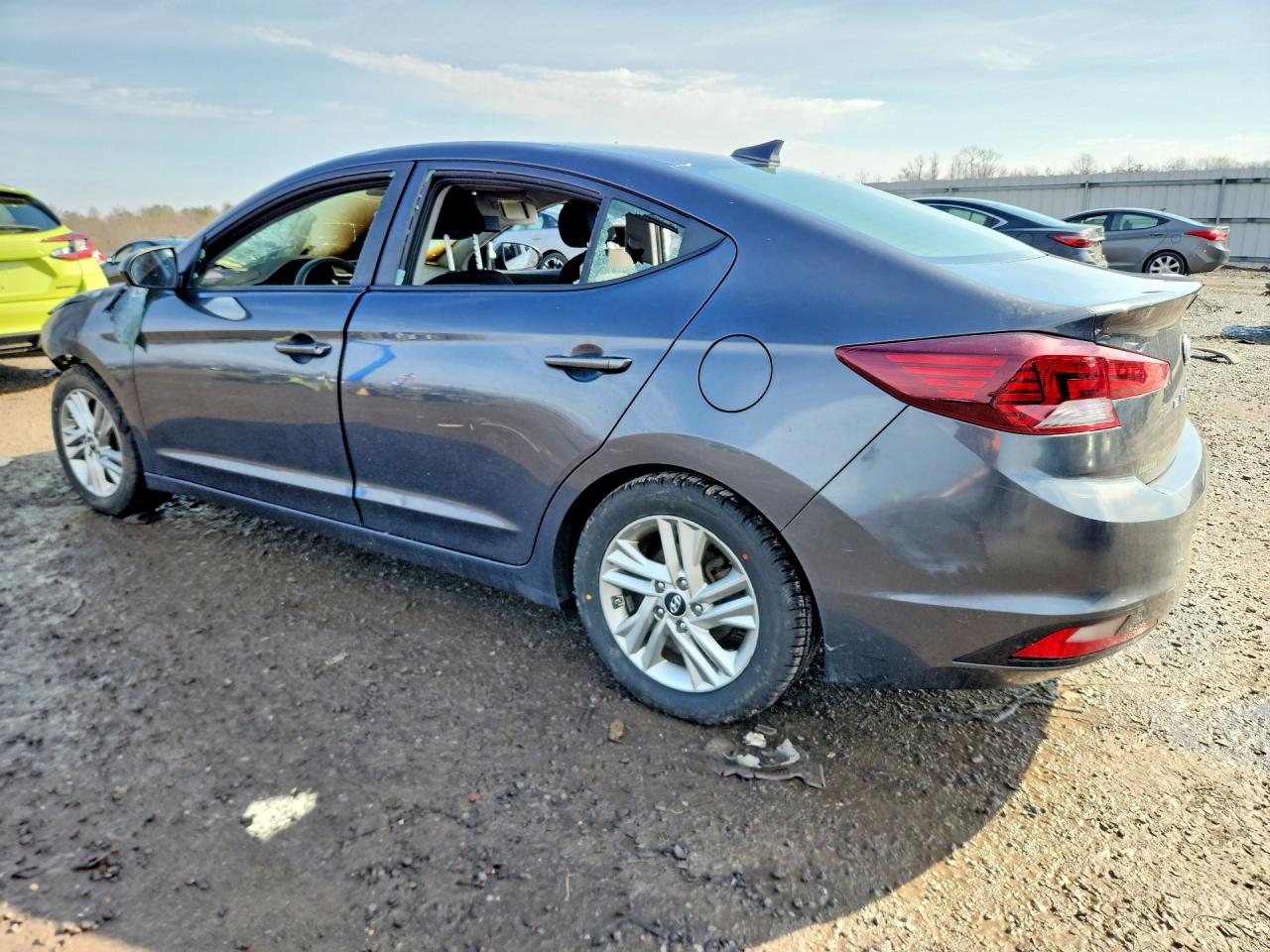 2020 HYUNDAI ELANTRA SEL photo 3