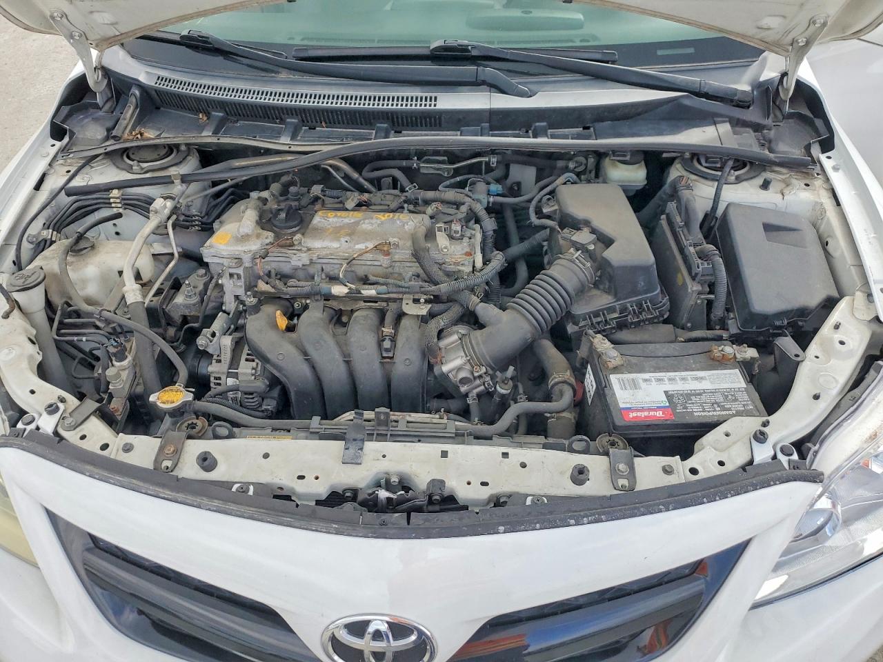 2011 TOYOTA COROLLA LE photo 21