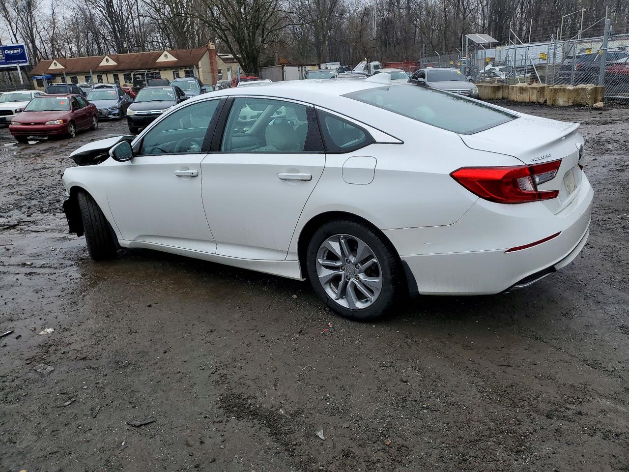 2018 HONDA ACCORD LX photo 3
