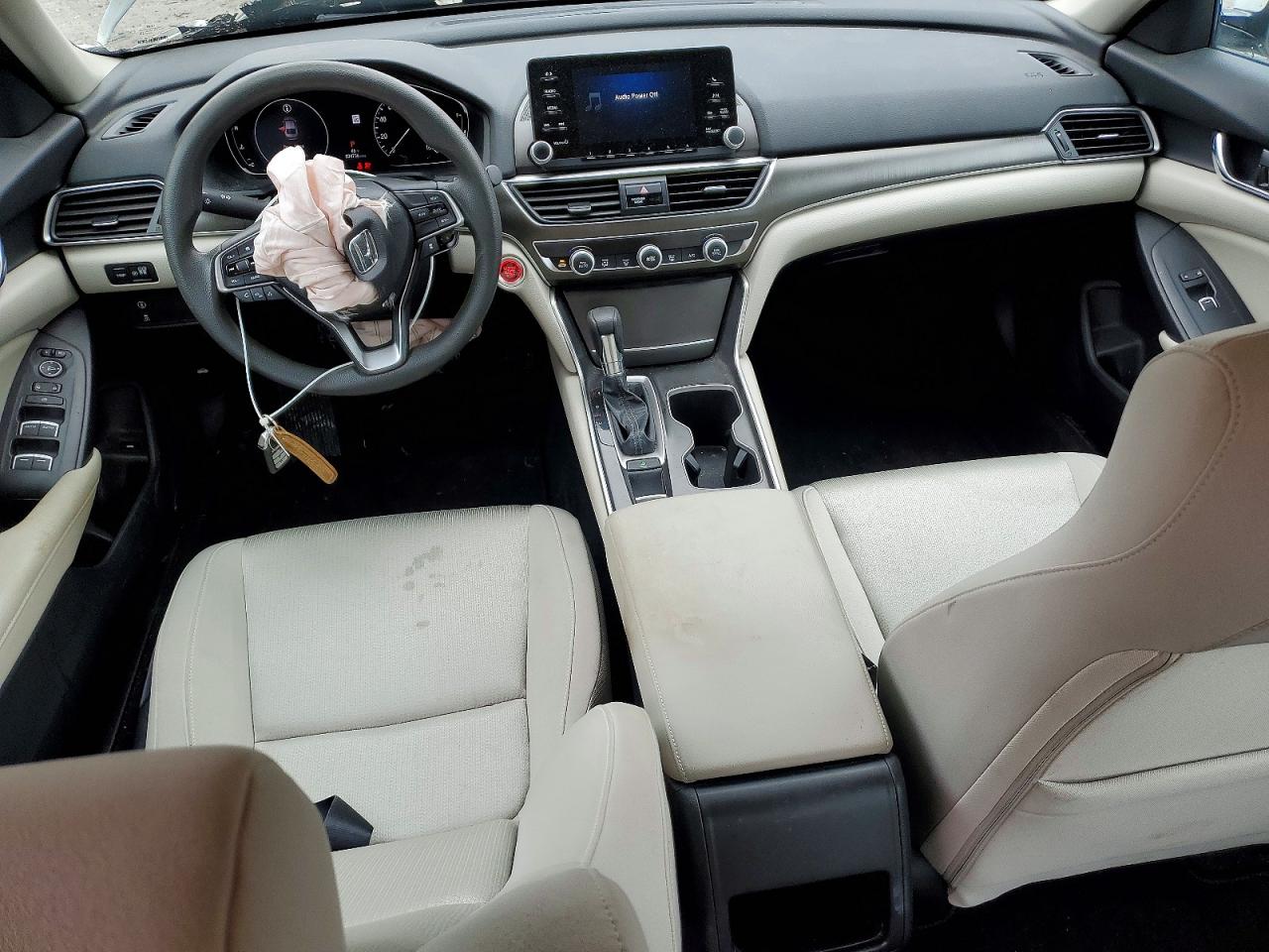2018 HONDA ACCORD LX photo 15
