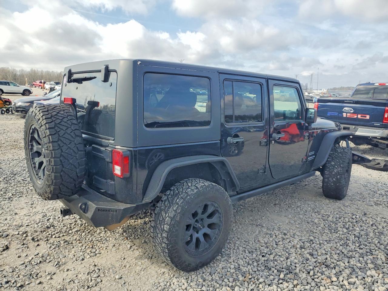 2013 JEEP WRANGLER UNLIMITED SPORT photo 3
