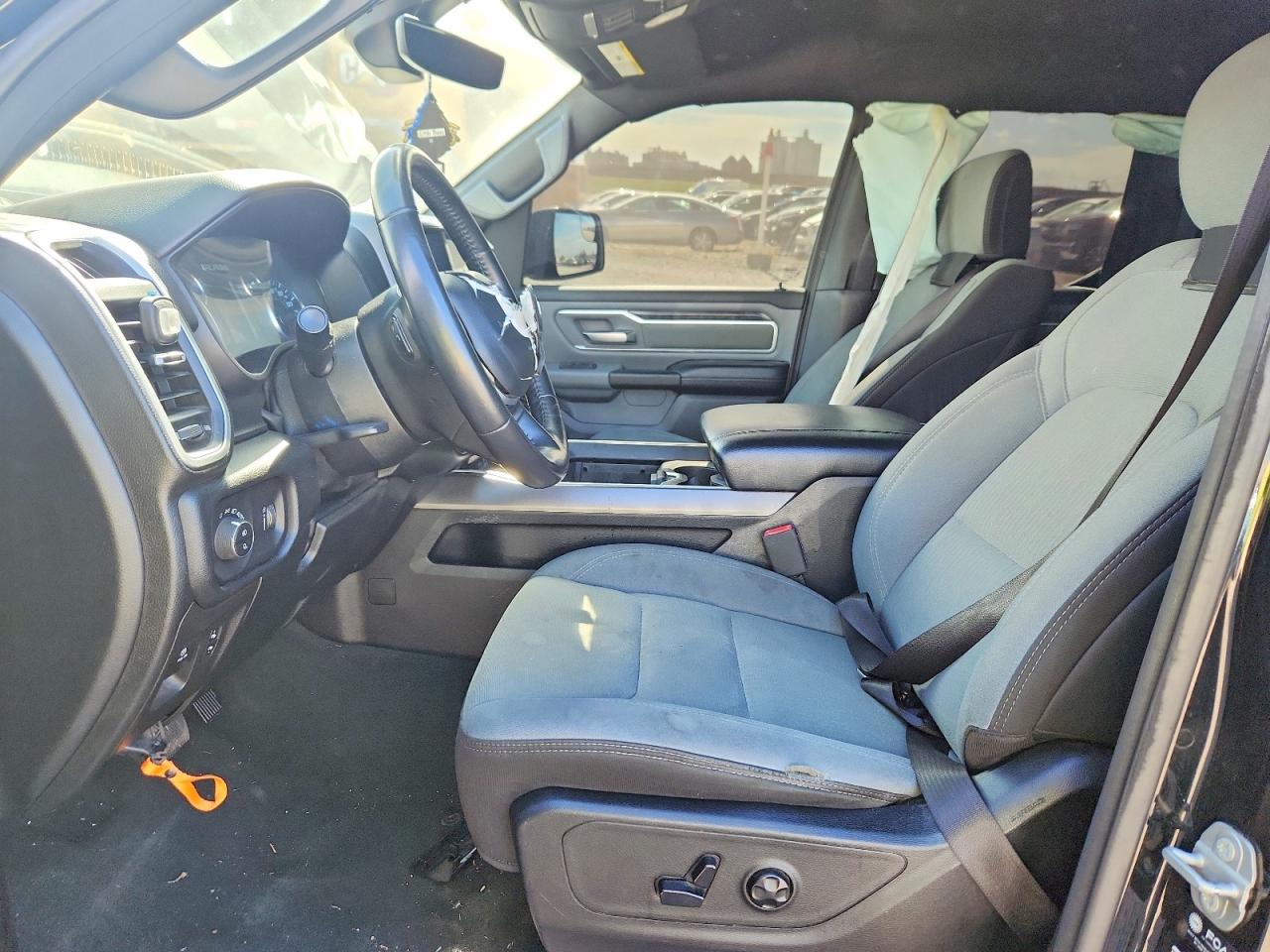 2021 RAM 1500 BIG HORN photo 13