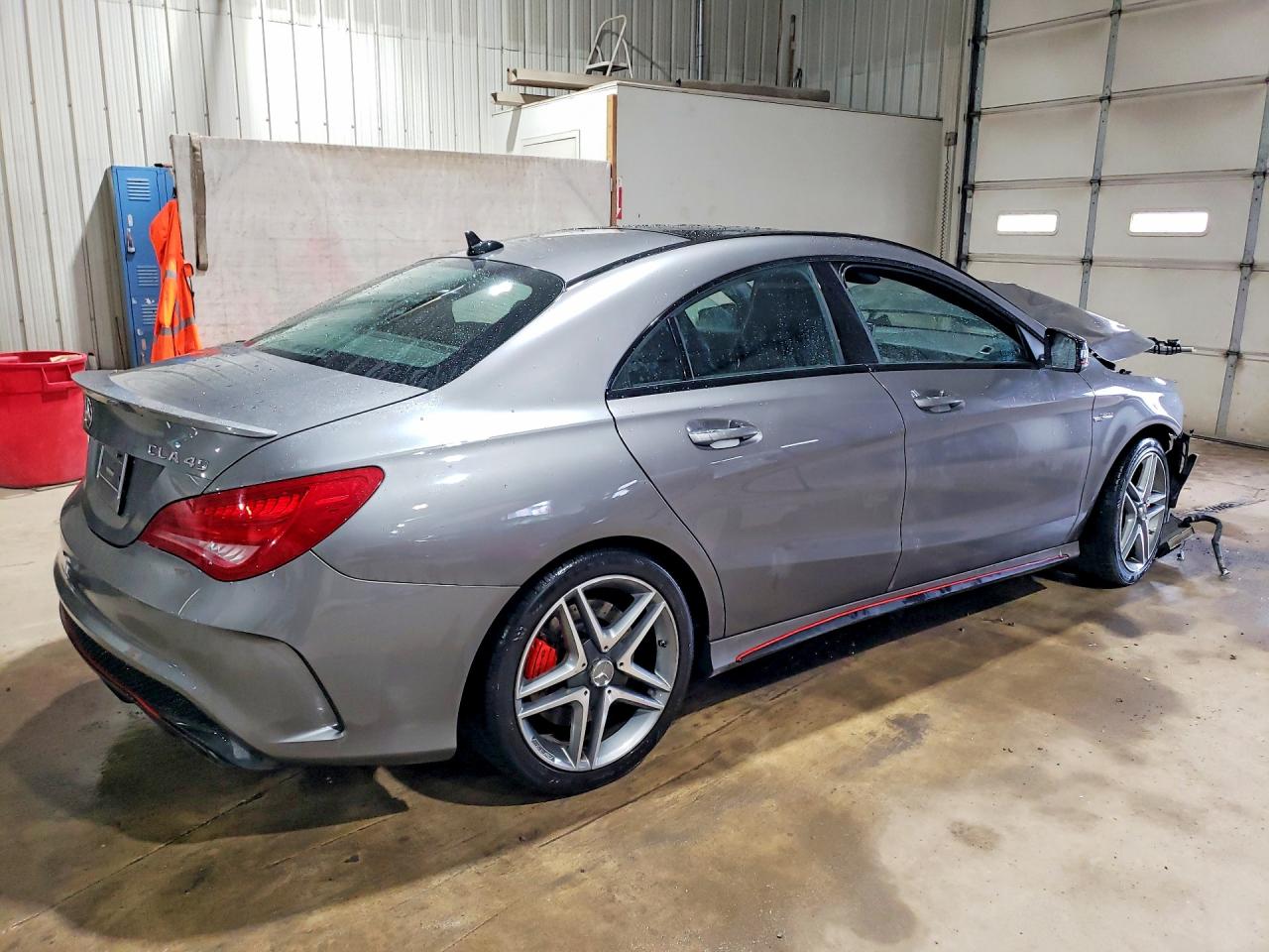 2016 MERCEDES-BENZ CLA 45 AMG photo 3