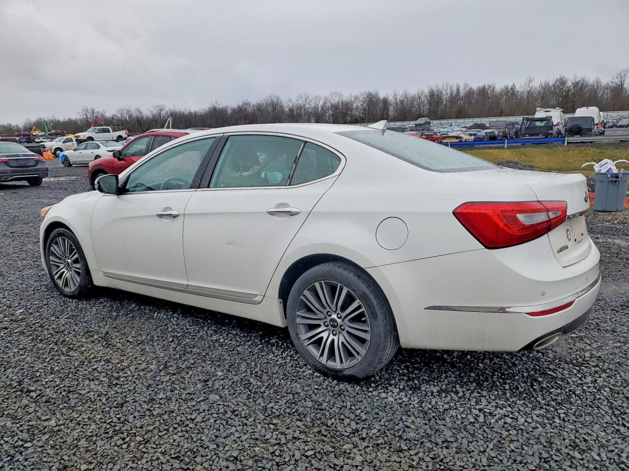 2015 KIA CADENZA PREMIUM photo 4