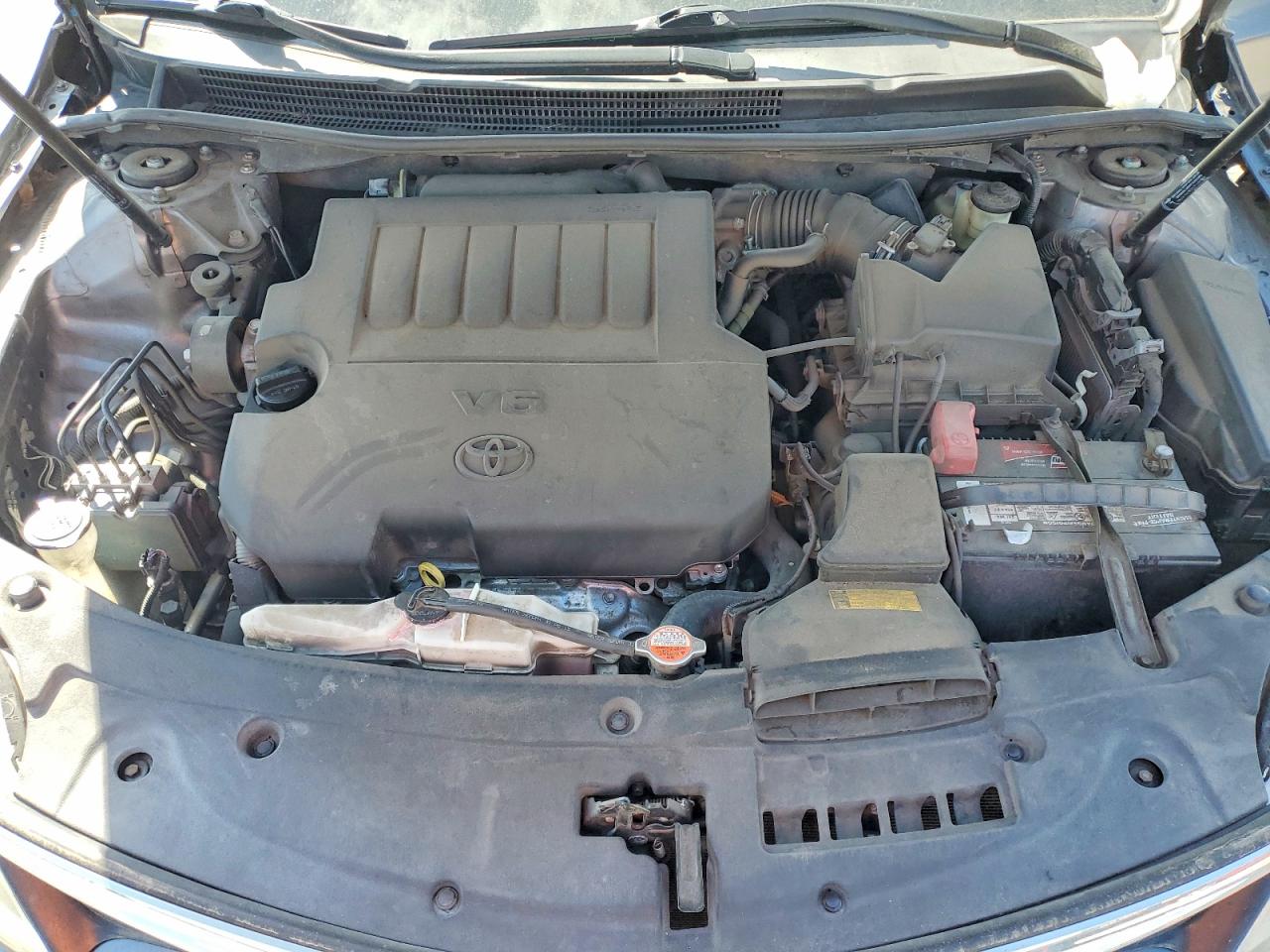 2016 TOYOTA AVALON XLE photo 11