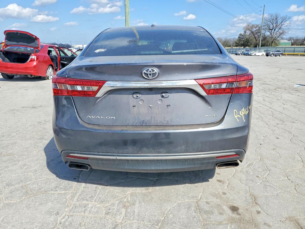 2016 TOYOTA AVALON XLE photo 6