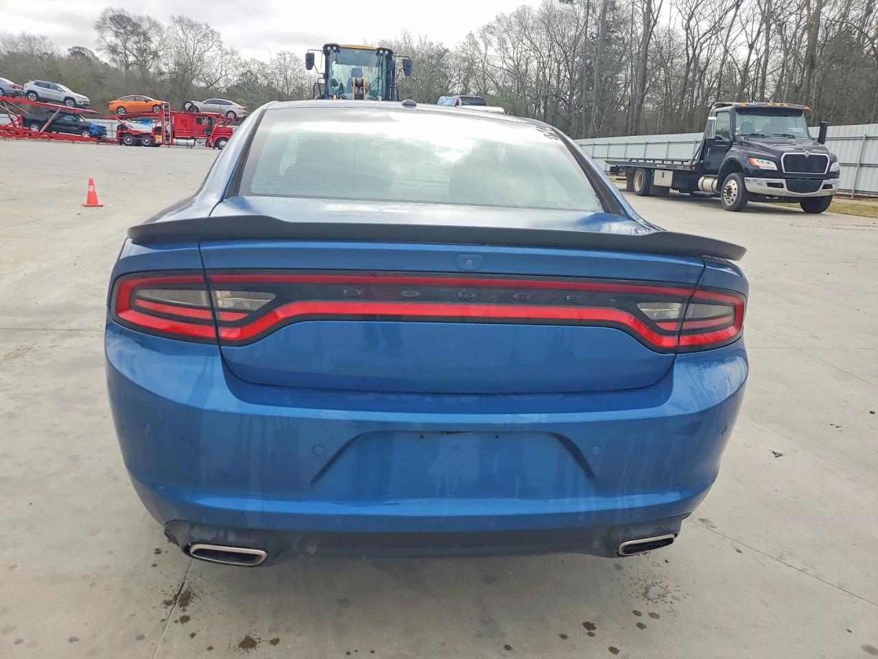 2020 DODGE CHARGER SXT photo 6