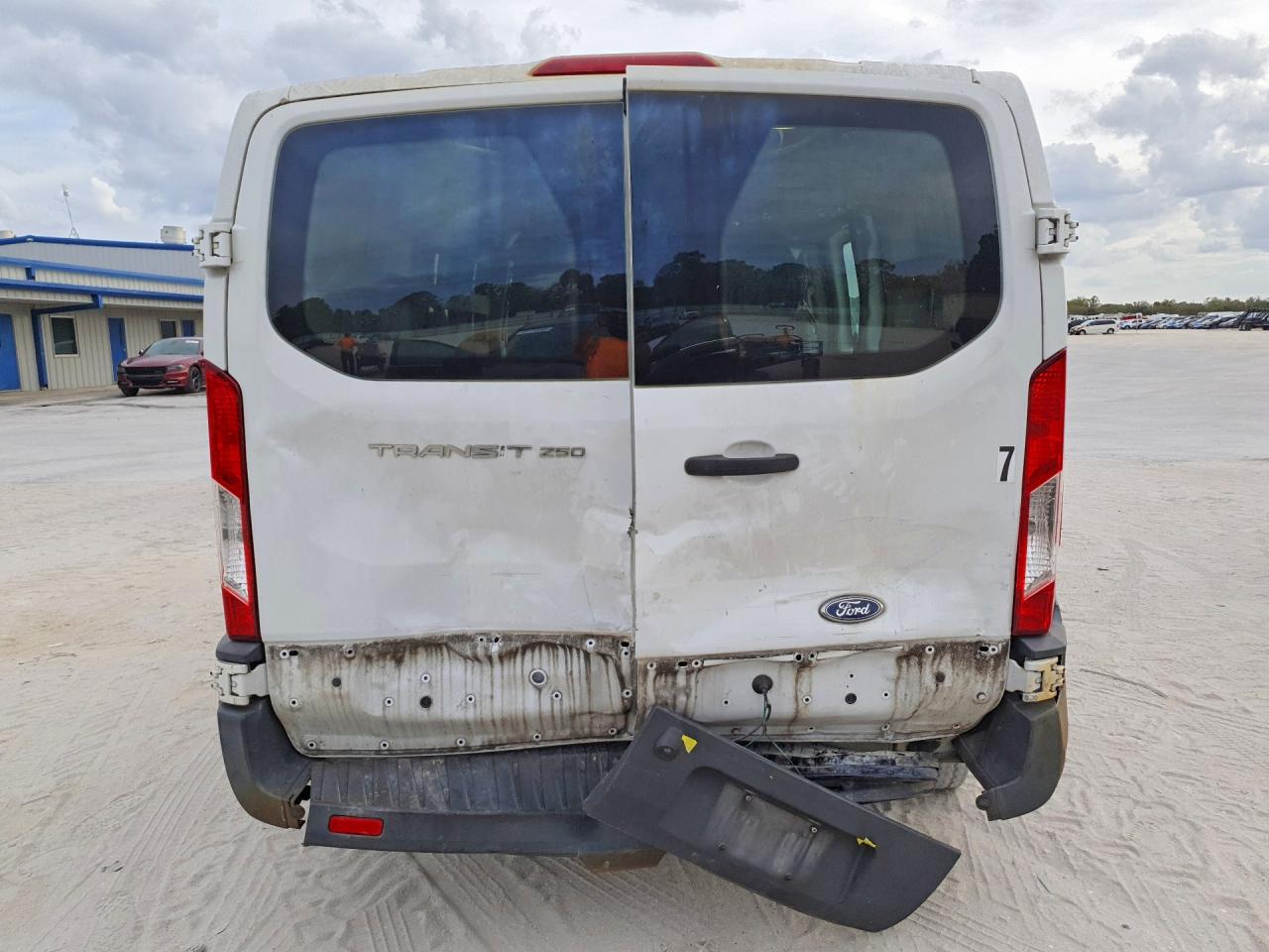 2017 FORD TRANSIT 250 UTILITY / SERVICE VAN photo 6