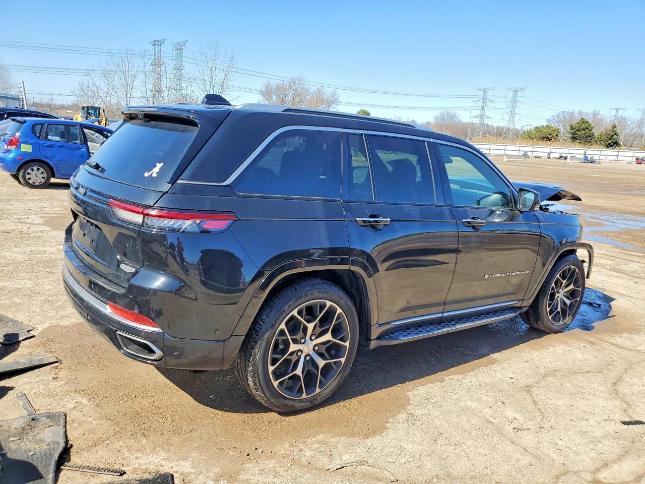 2022 JEEP GRAND CHEROKEE SUMMIT photo 3