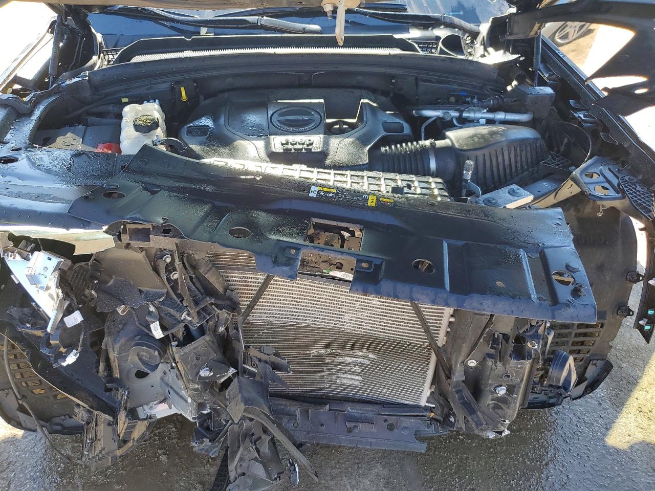 2022 JEEP GRAND CHEROKEE SUMMIT photo 11