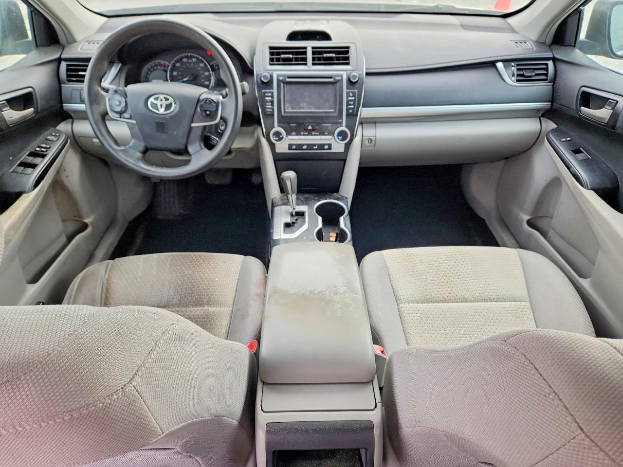 2013 TOYOTA CAMRY LE photo 15