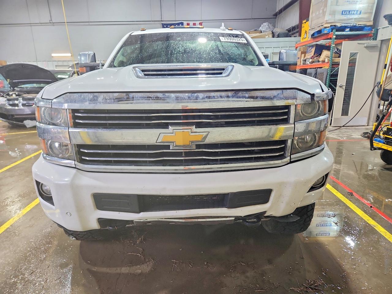 2017 CHEVROLET SILVERADO K2500 HIGH COUNTRY photo 9
