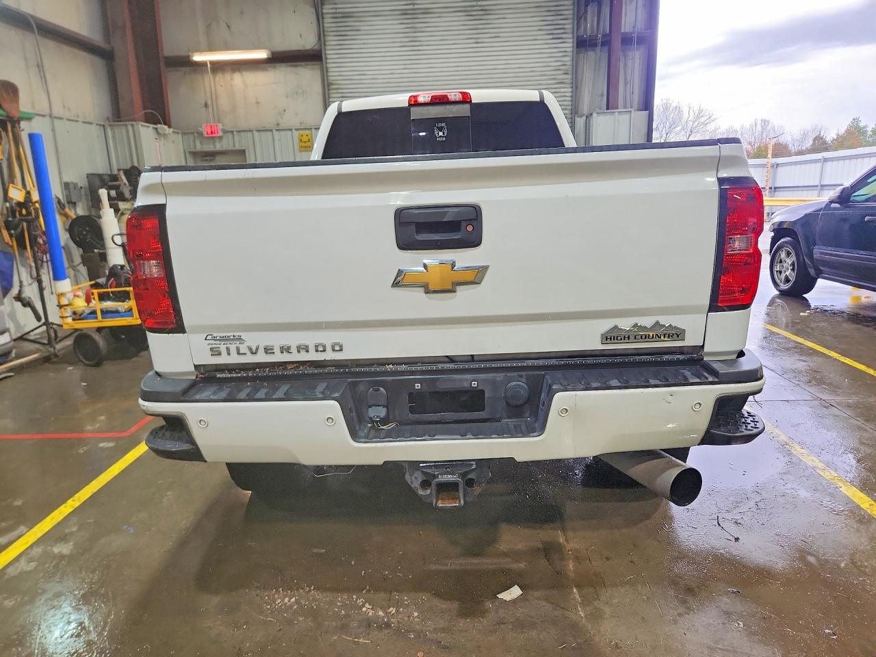 2017 CHEVROLET SILVERADO K2500 HIGH COUNTRY photo 11