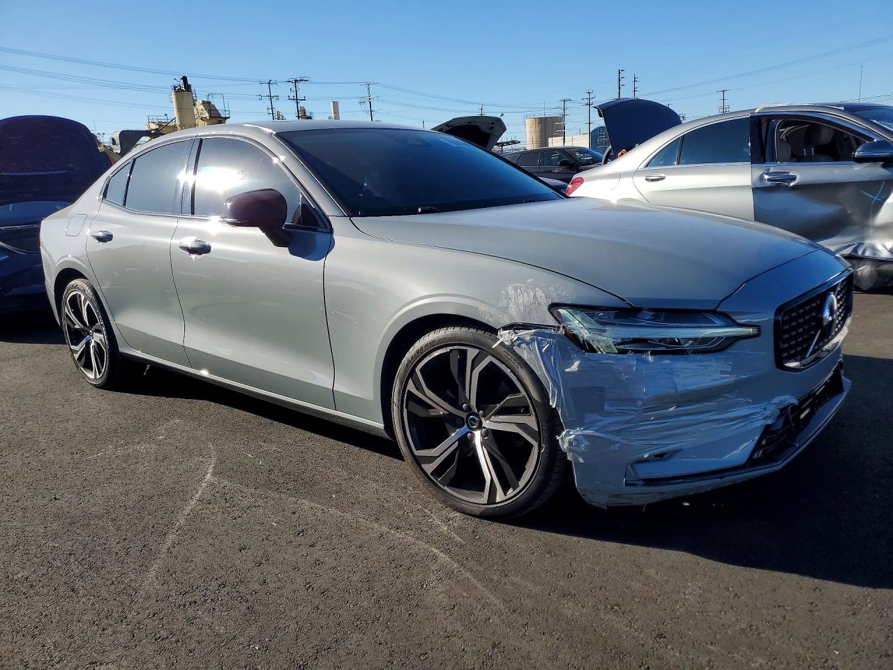 2024 VOLV S60 photo 10