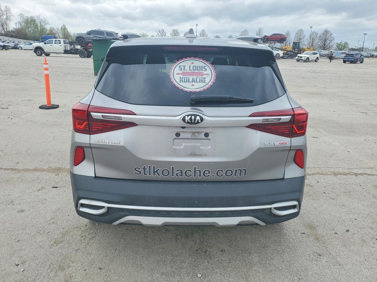 2021 KIA SELTOS SX TURBO photo 11