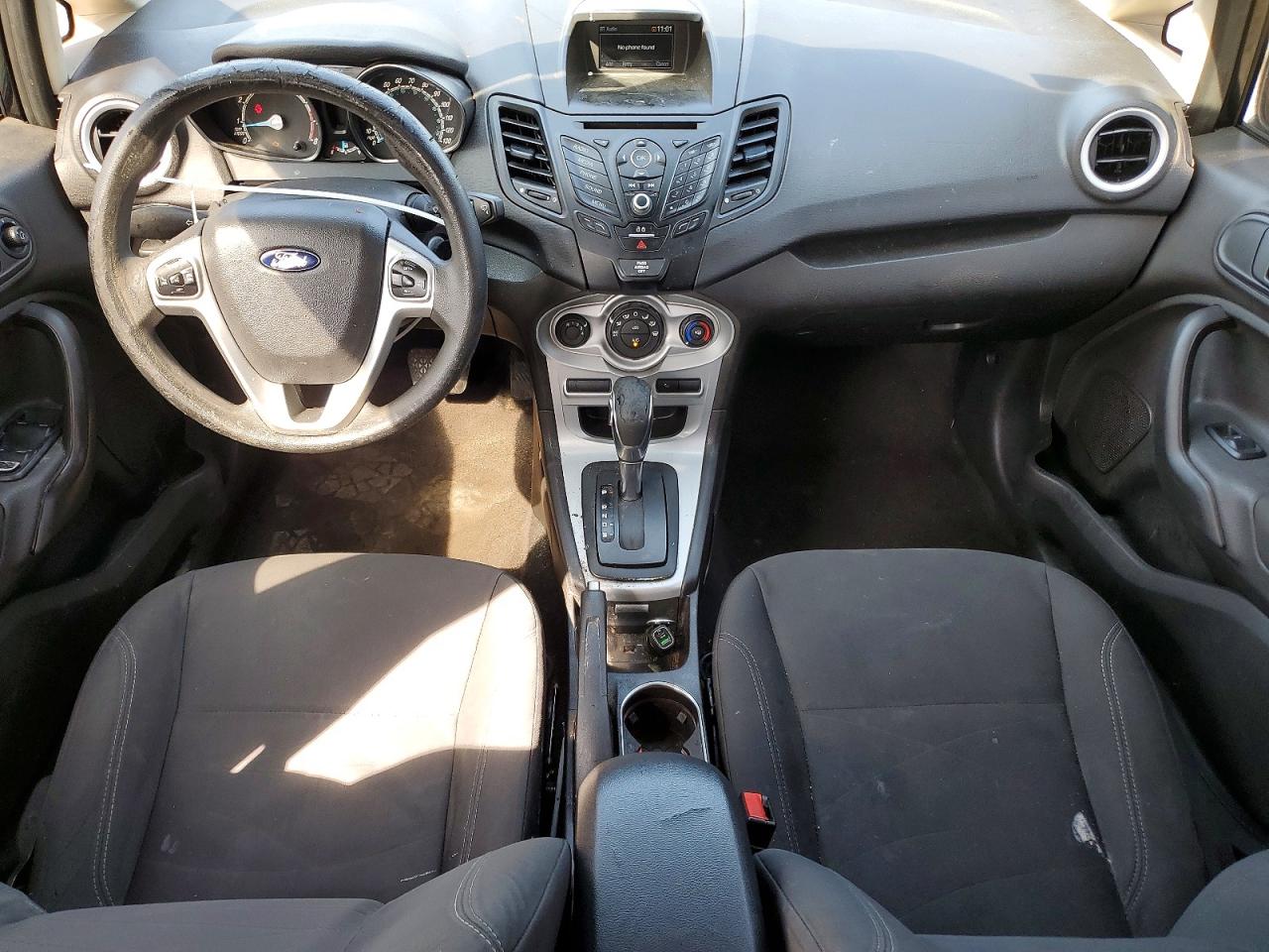 2018 FORD FIESTA SE photo 15